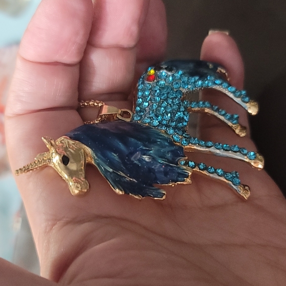 NWT TEAL CRYSTAL UNICORN NECKLACE BY BETSEY JOHNSON - Picture 4 of 7